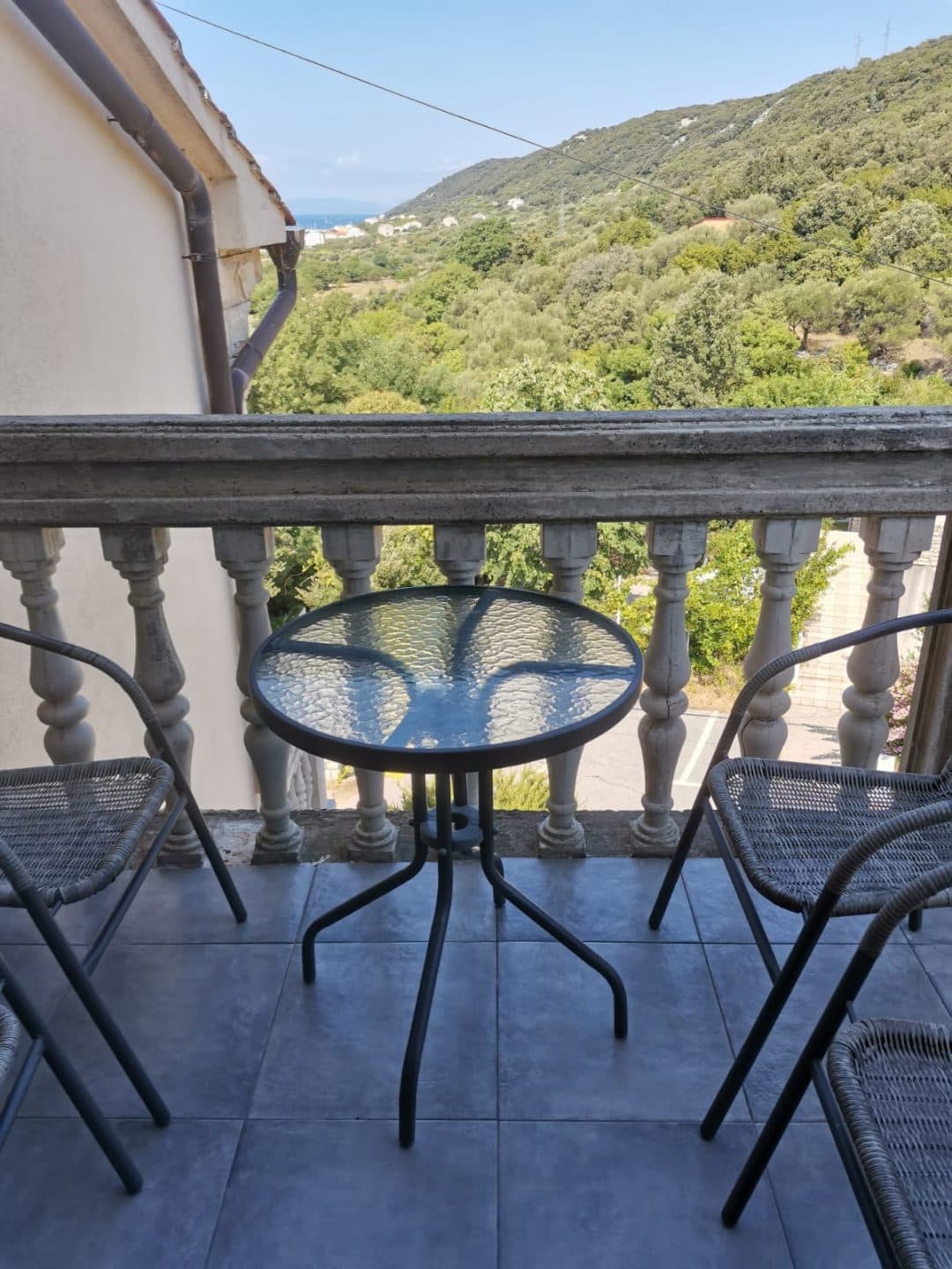 Top-floor two-bedroom apartment of 85 m² with a panoramic sea view in Supetarska Draga, Rab. — photo 9