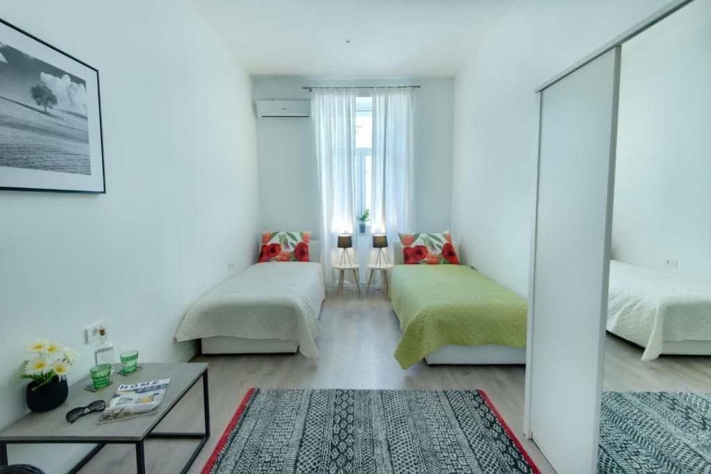 Moderan studentski stan (90 m²) s dvorištem u samom centru Rijeke — photo 9