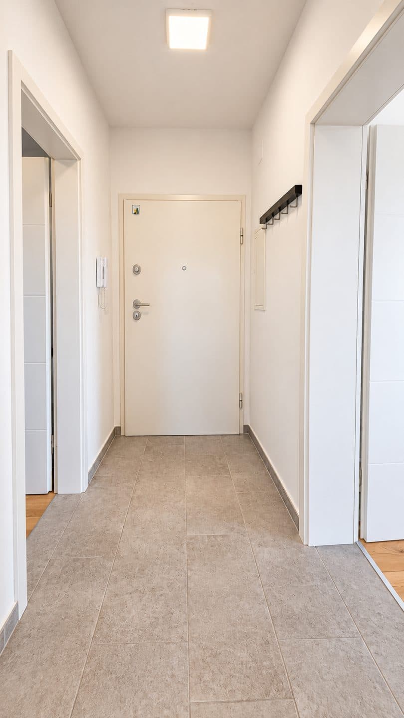 Rijeka, Viškovo, Moderan namješten stan 56 m² s pogledom na more! — photo 7