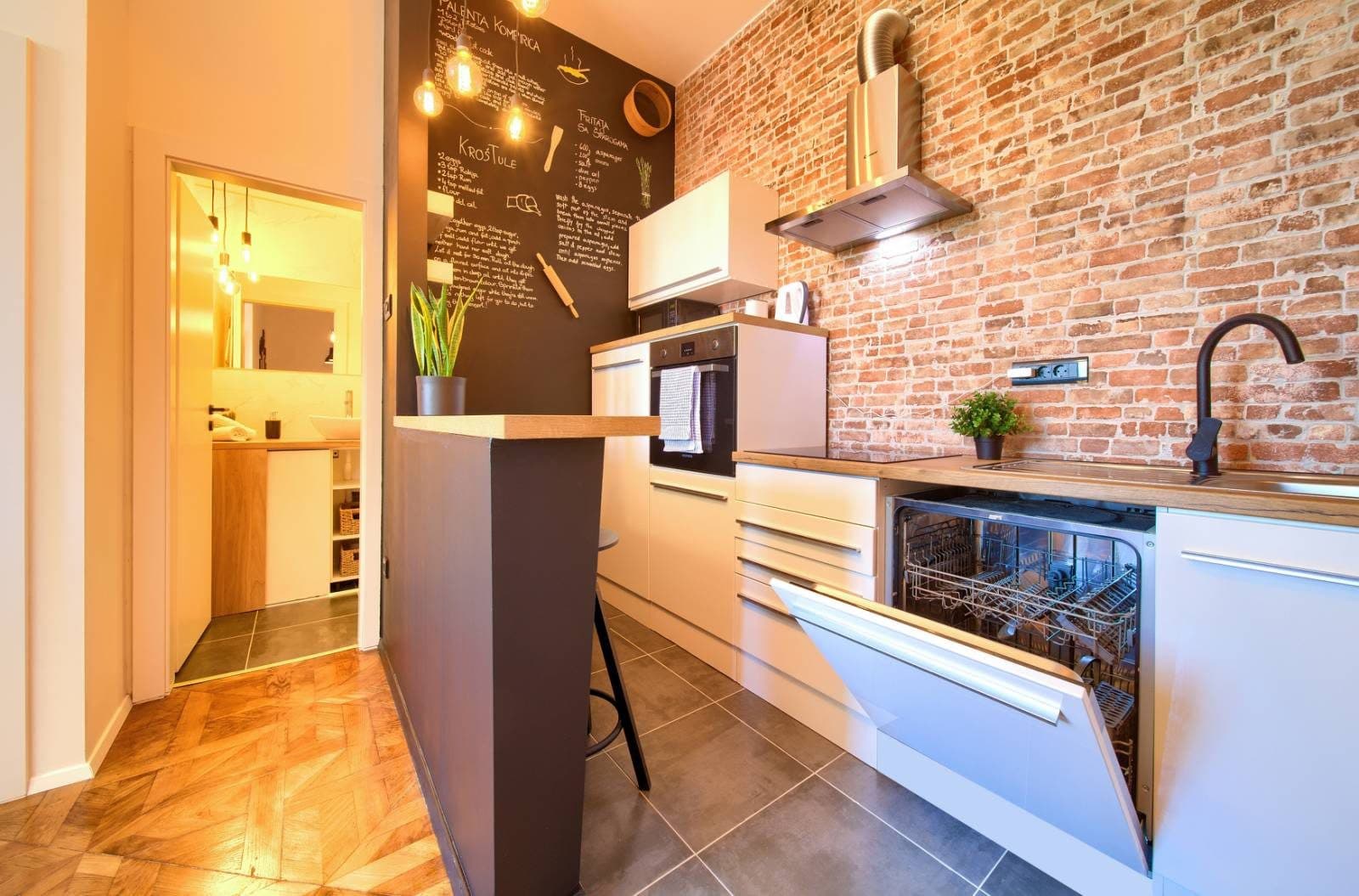 Rijeka, City Centre, Two Apartments, 74 m², in a Historic Palace — photo 16