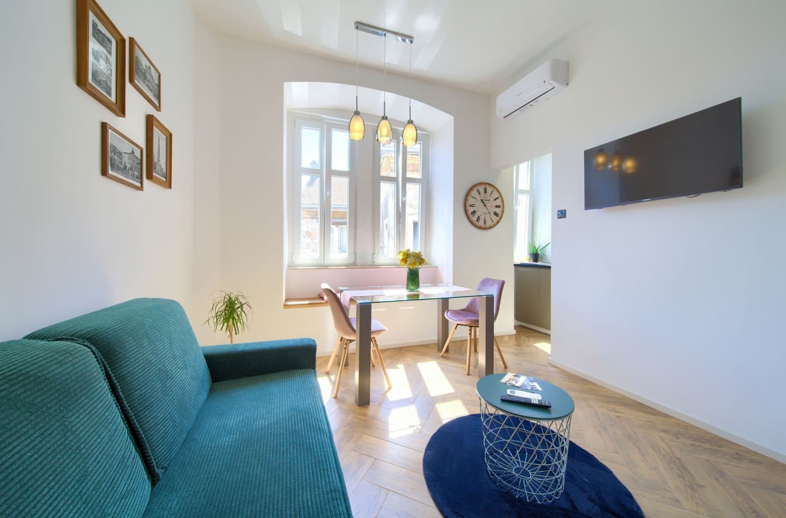 Rijeka, City Centre, Two Apartments, 74 m², in a Historic Palace — photo 2
