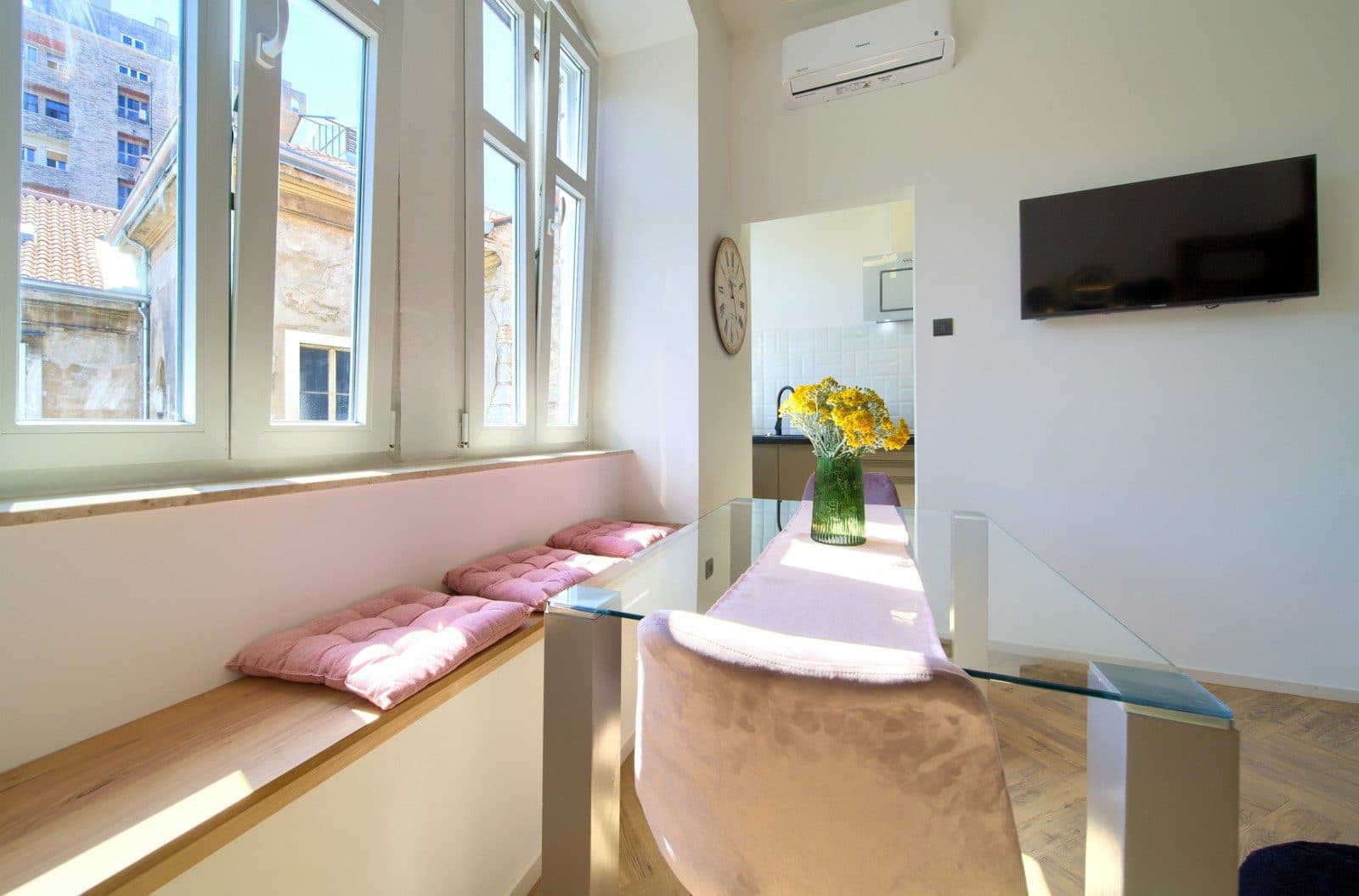 Rijeka, City Centre, Two Apartments, 74 m², in a Historic Palace — photo 7
