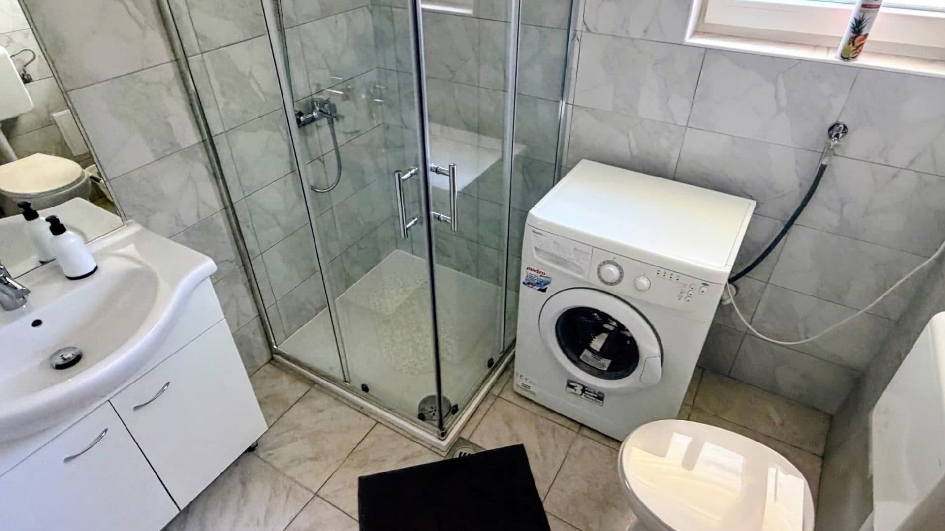 Crikvenica - Selce, 2 bedroom apartment with garden. — photo 8