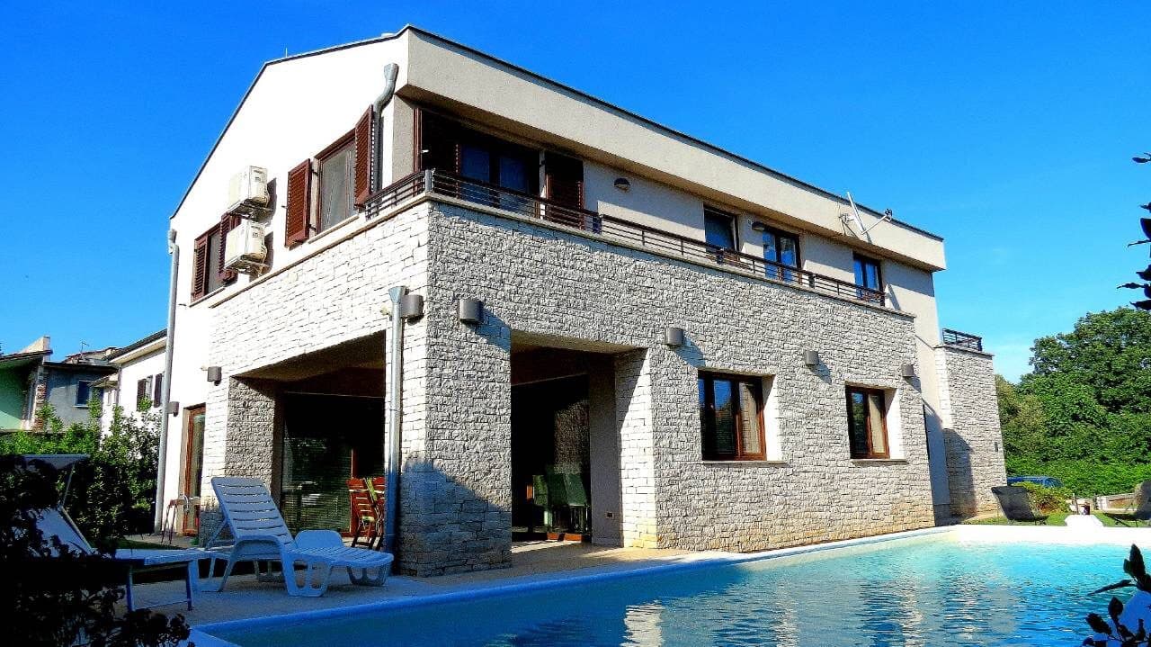 Ližnjan, luxerious villa with pool. — foto 2